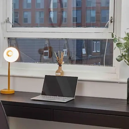 New! Stylish 3 Beds Apt In Ls2 - Free Parking & Wifi * Leeds (West Yorkshire)